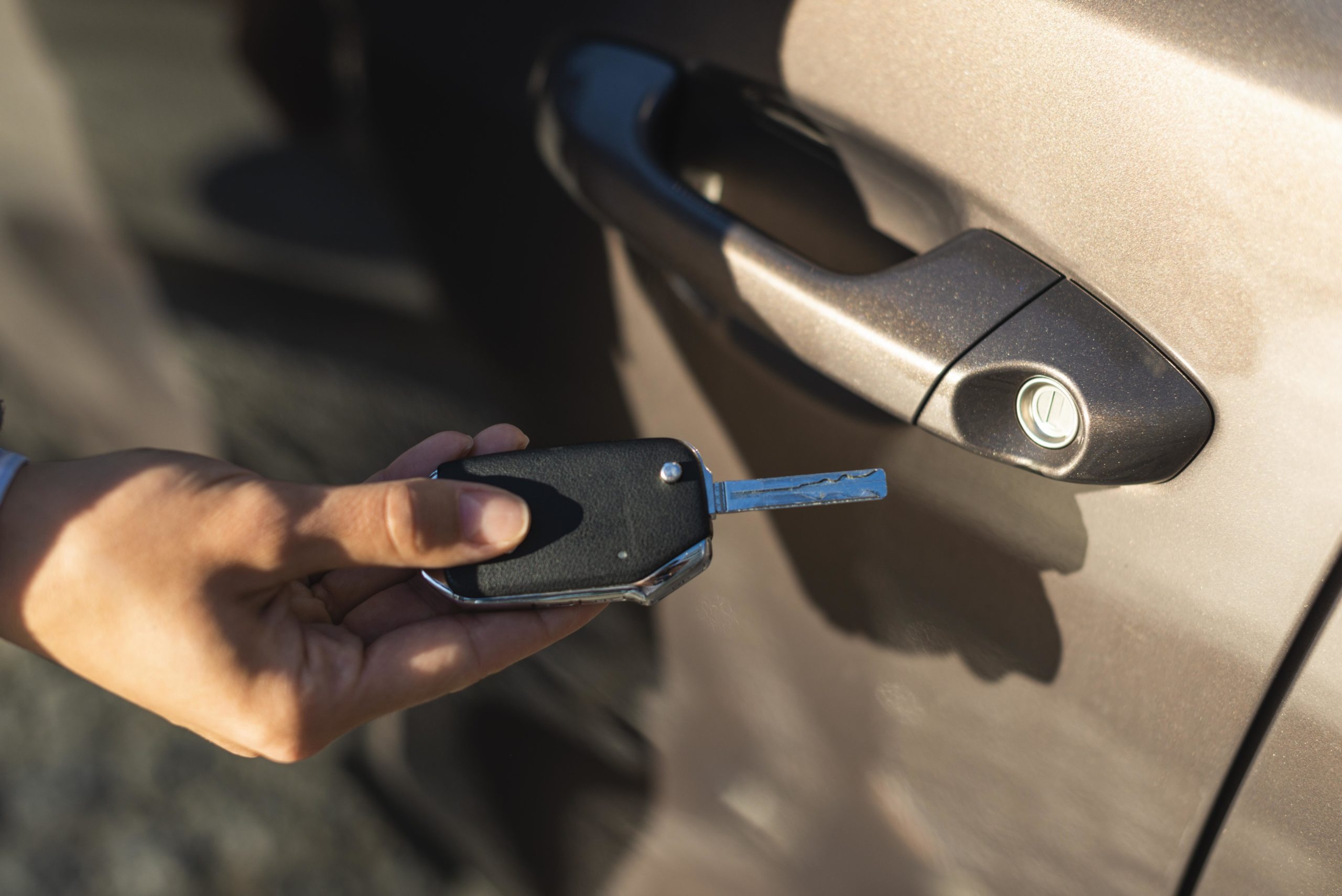 How an emergency car entry service Can Help You Regain Vehicle Access